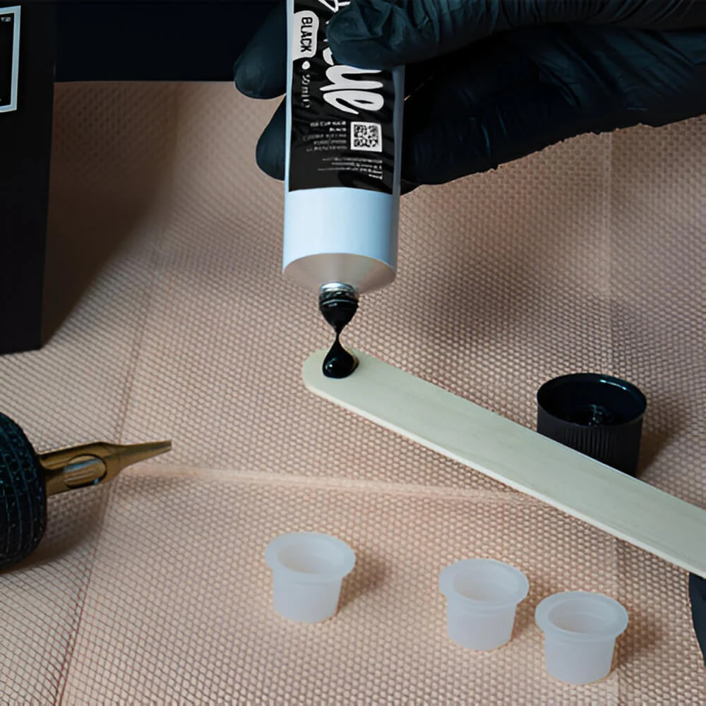 Unistar Black Ink Cup Glue 50ml - Image 4